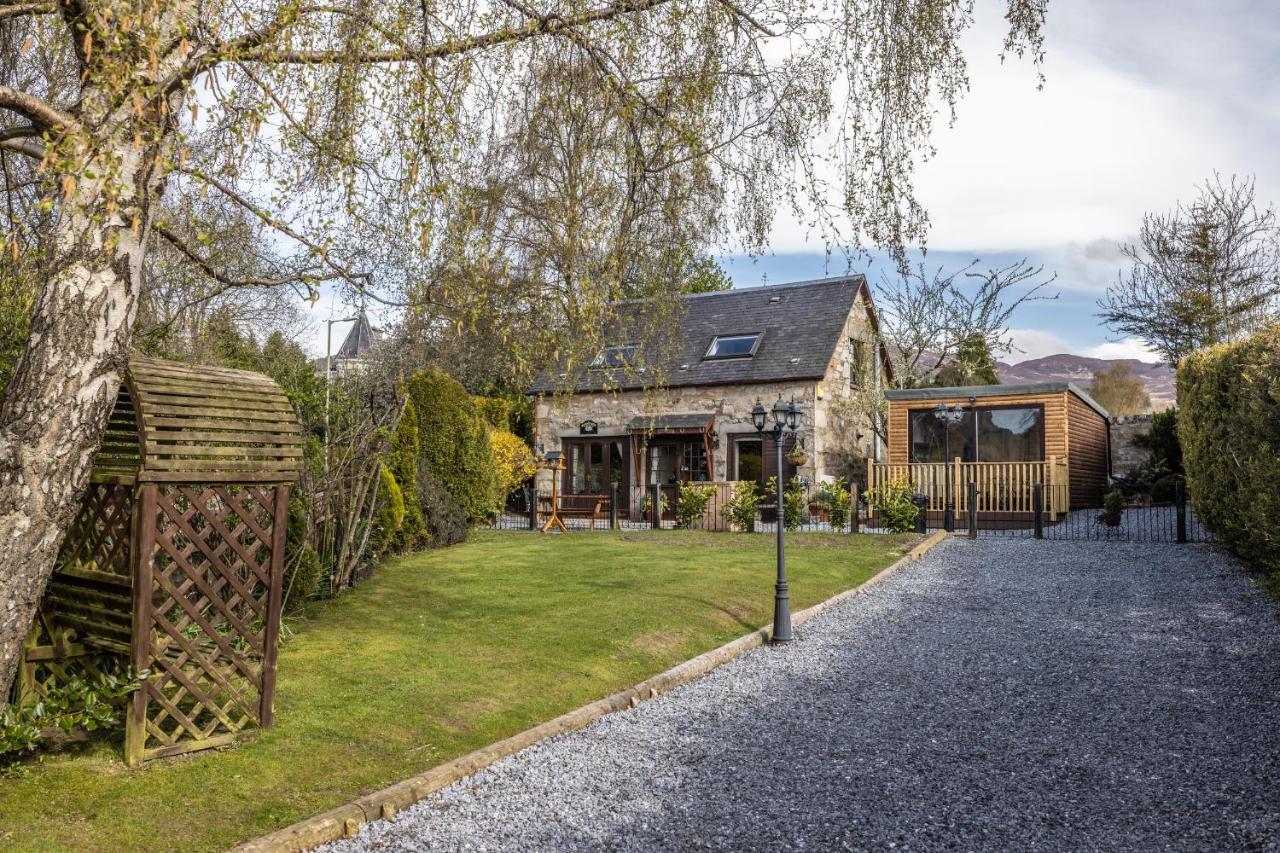 The Old Coach House Villa Pitlochry Buitenkant foto