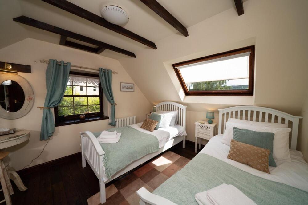 The Old Coach House Villa Pitlochry Buitenkant foto